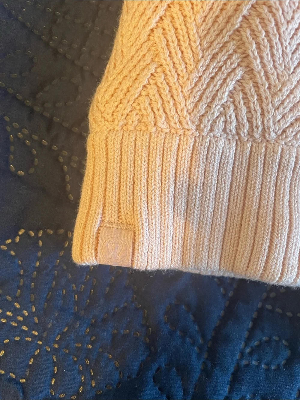 lululemon athletica lululemon mittens